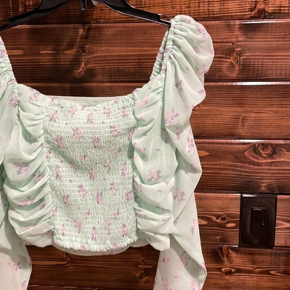 Cute Top - Picture 8 of 10